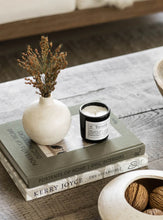 Load image into Gallery viewer, Apple Vase